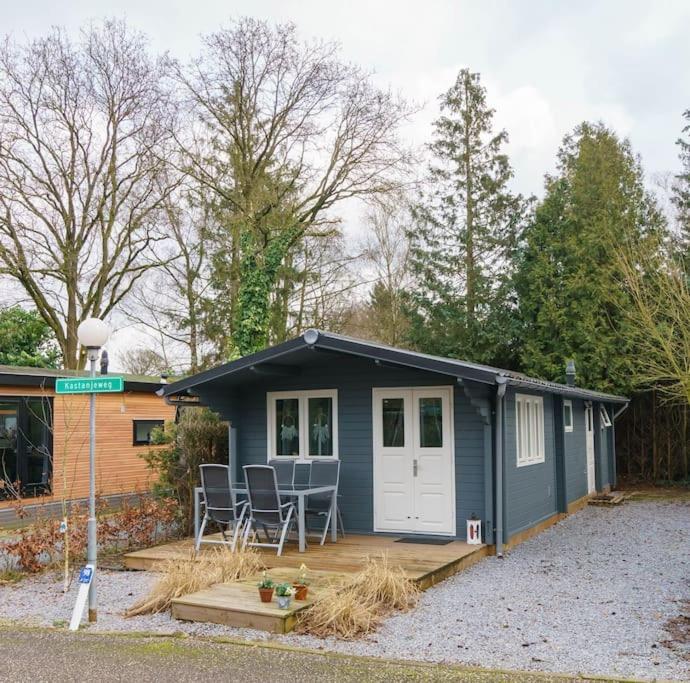 Gezellig ingerichte blokhut op een rustig park! Putten Buitenkant foto